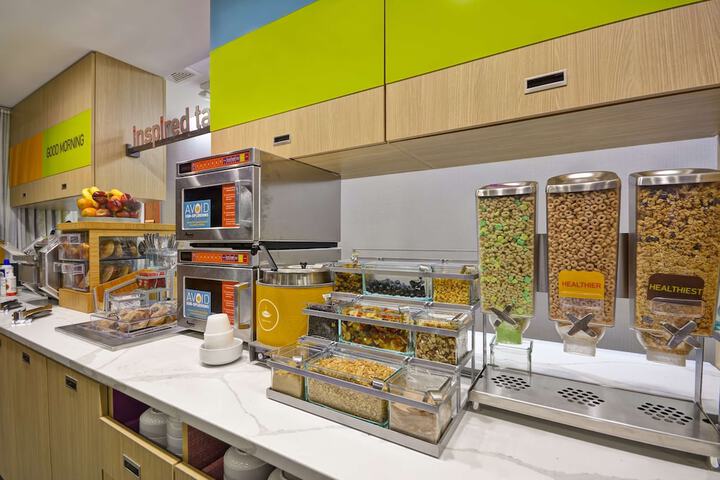 Breakfast buffet