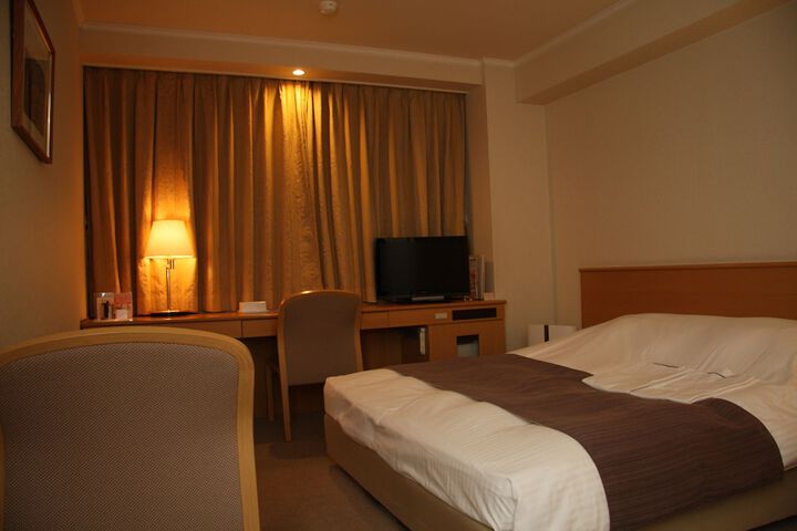 Room 11 of 75