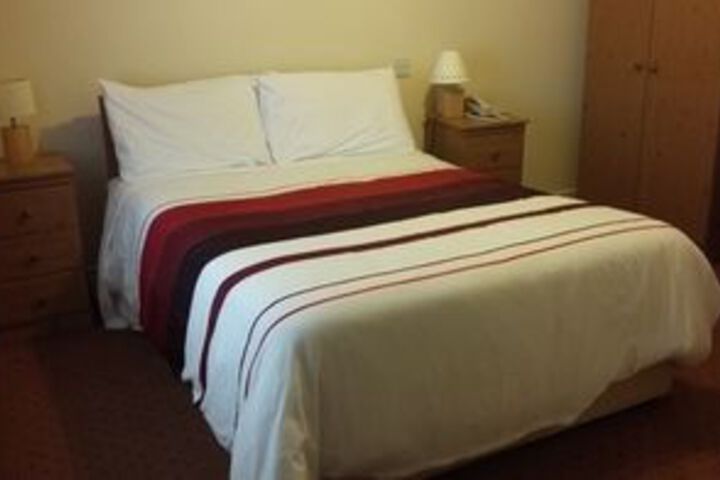 Room 27 of 49