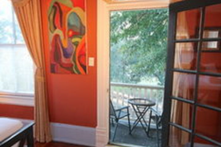 Room 53 of 120