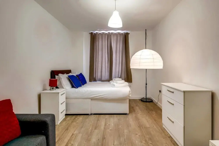 Bright & Modern Studio in Liverpool City Centre!