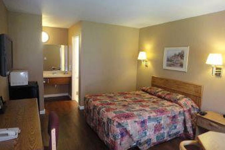 Room 19 of 32