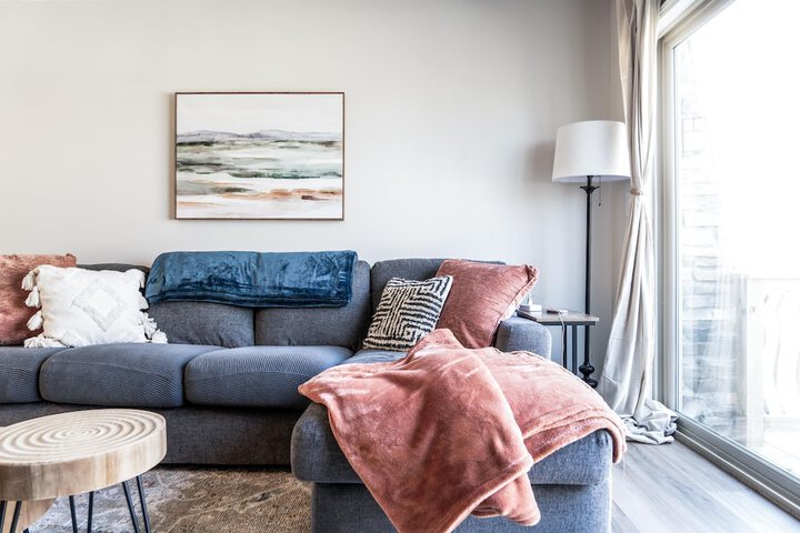 The Overbrook 2BR Pet-friendly Condo Lake Geneva