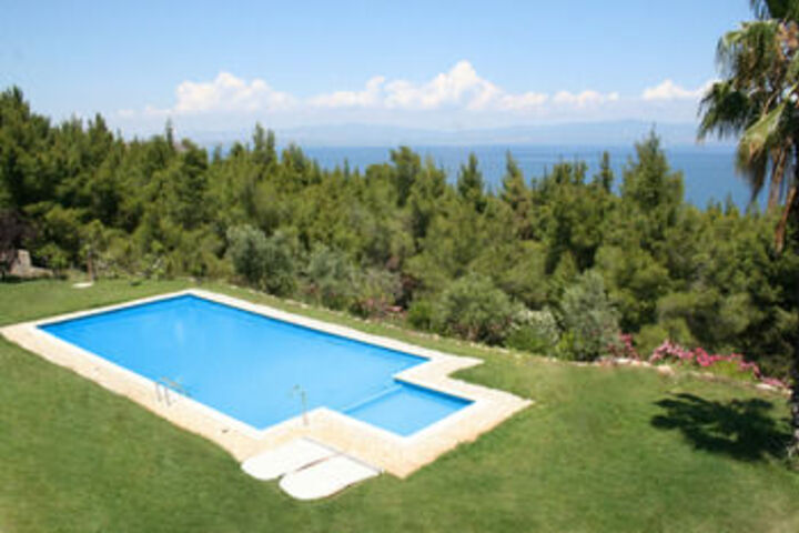 Pool 38 of 51