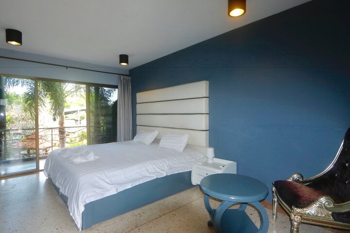 Room 29 of 170