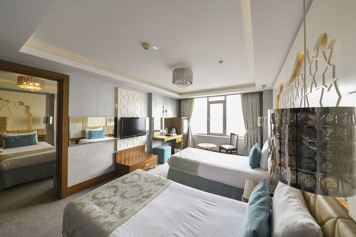 Room 22 of 110