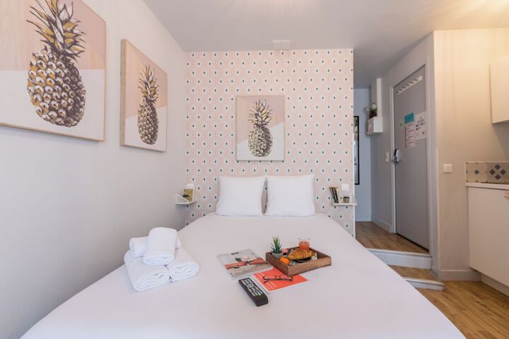 Room 4 of 60