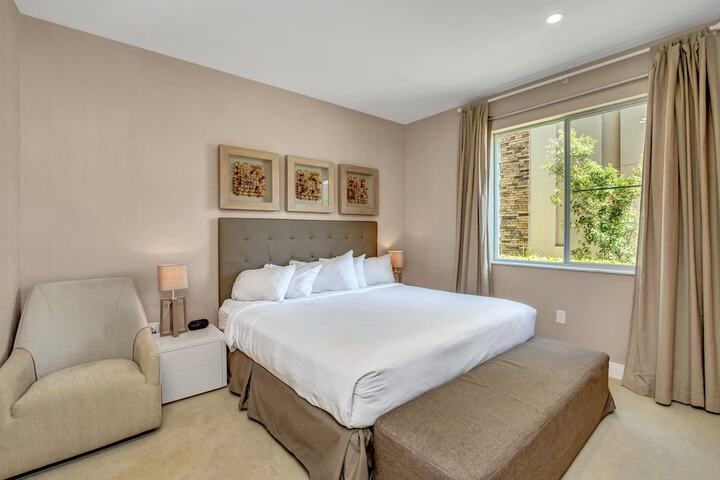 Room 2 of 46