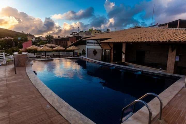Pool 19 of 64