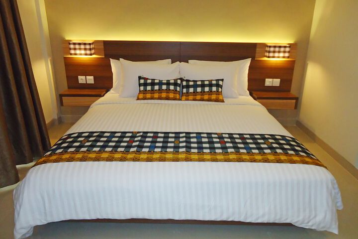 Room 10 of 56