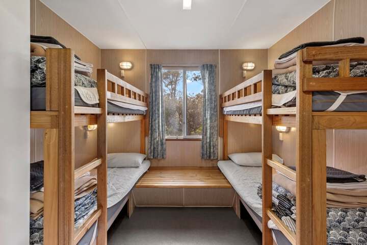 Room 19 of 102