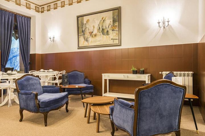 Hotel 3 of 35