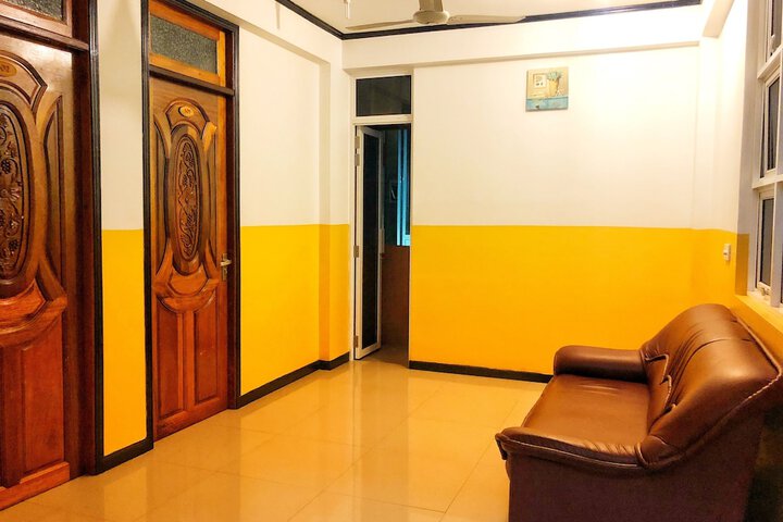 Room 4 of 28