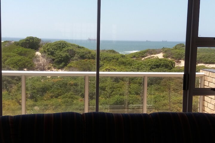 THE WHALES BEACH HOUSE
