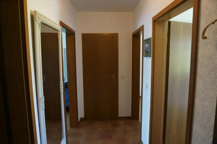 Room 8 of 14