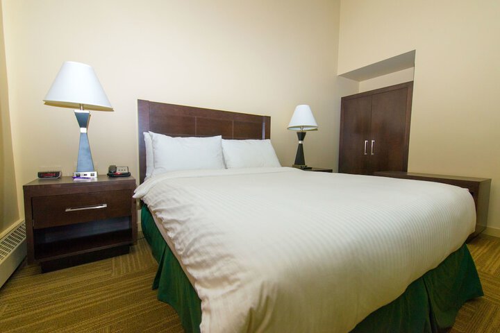 Room 12 of 36
