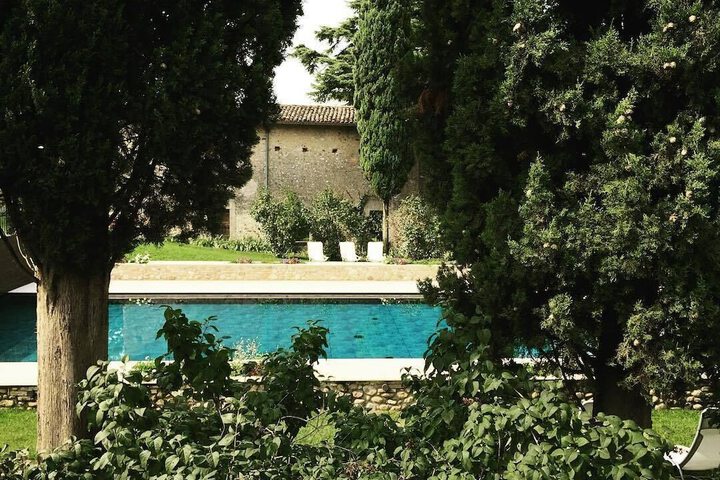 Pool 51 of 73