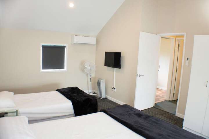 Room 19 of 44