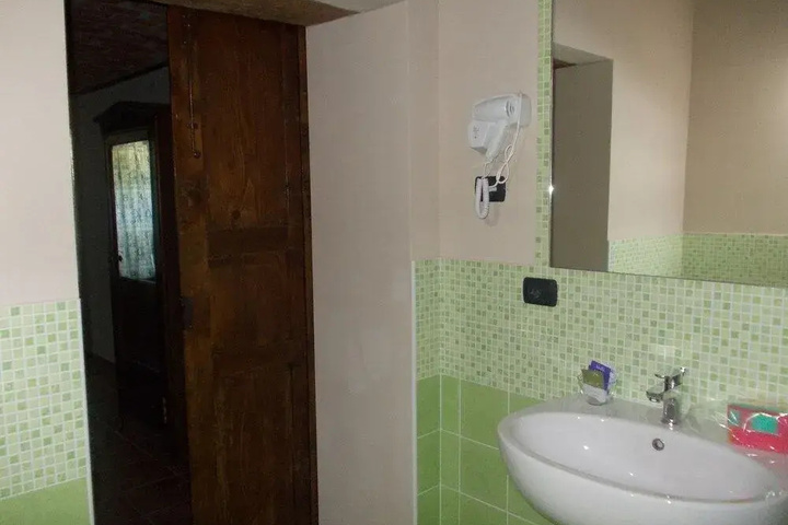 Room 8 of 26