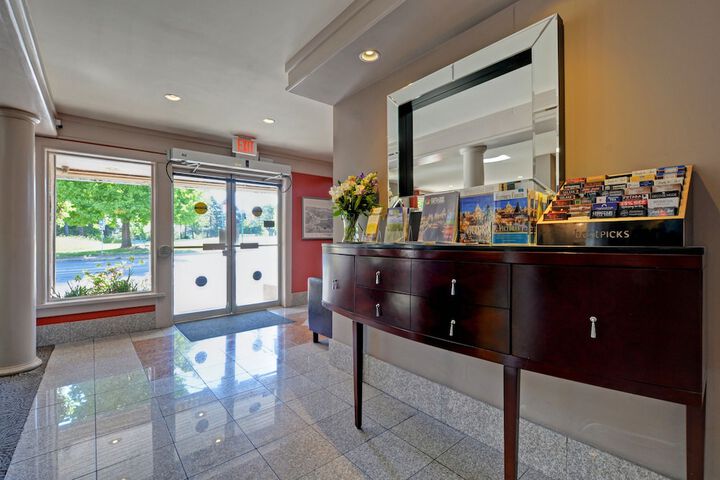 Hotel Interior 6 of 44