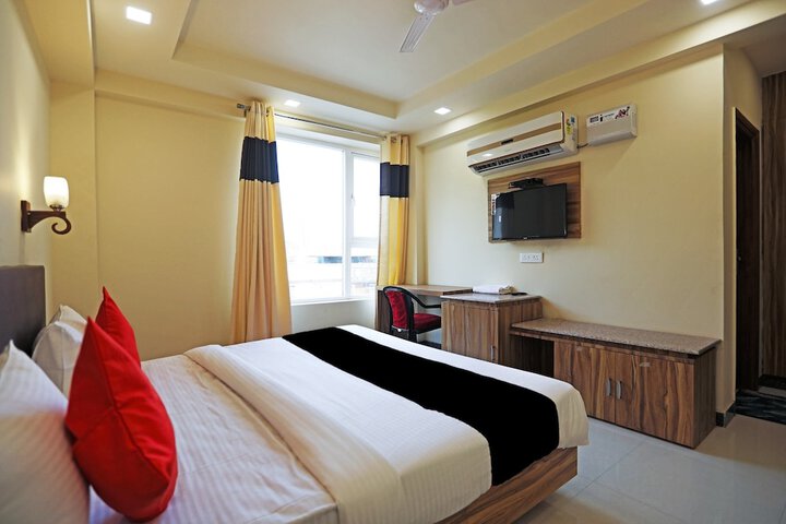Room 8 of 24