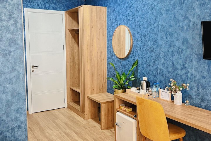 Room 16 of 71