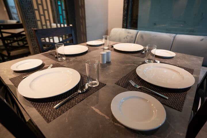 Dining 17 of 21