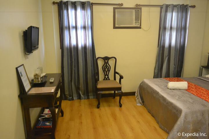 Room 11 of 84