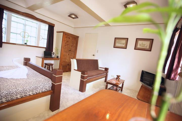 Room 4 of 37