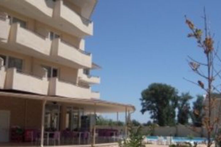Hotel 6 of 25