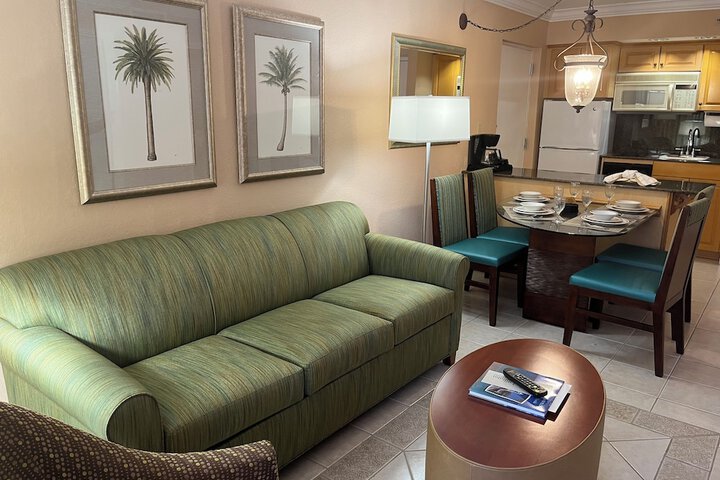 Room 10 of 35
