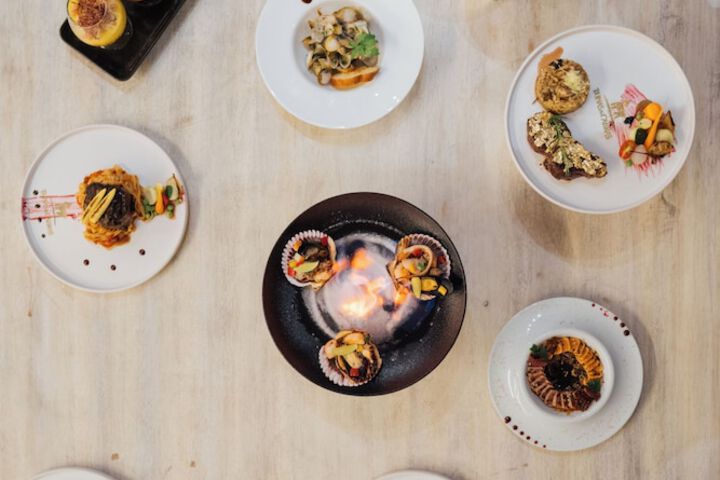Dining 57 of 99