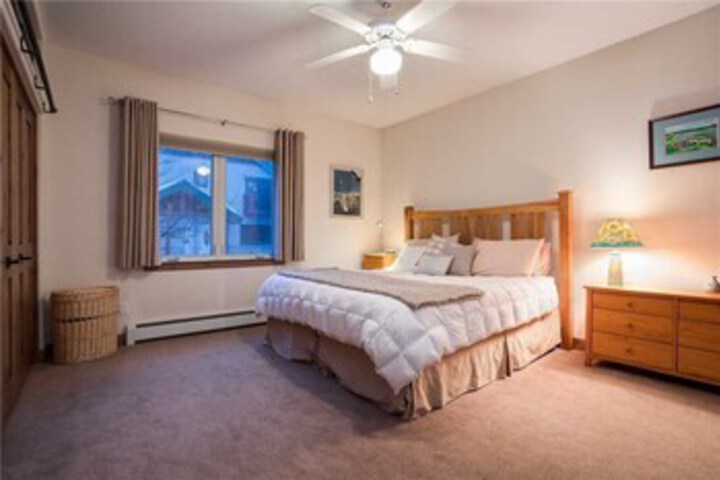Room 15 of 17