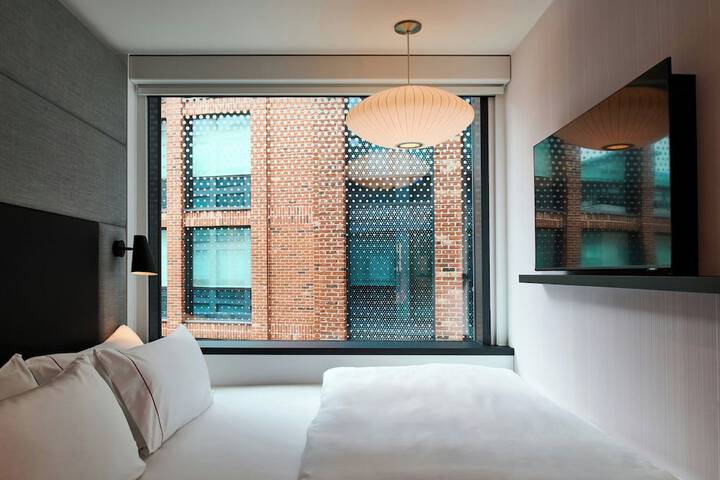 Room 26 of 71