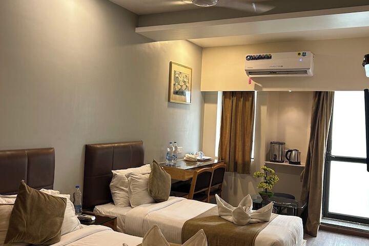 Room 17 of 58