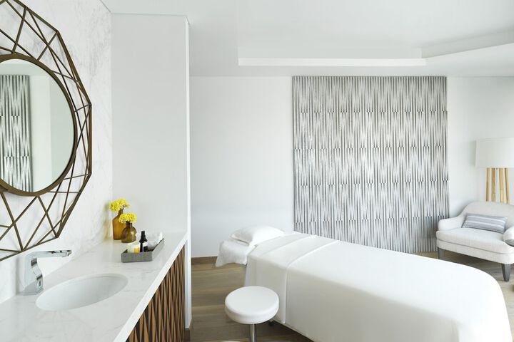 Spa 176 of 310
