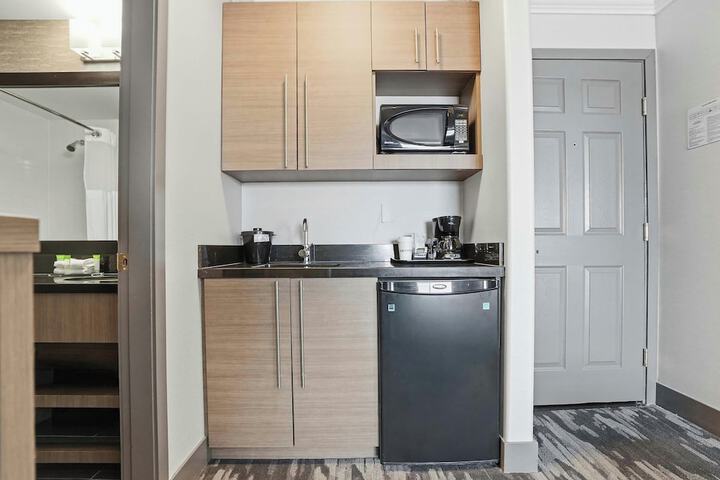 Private kitchenette