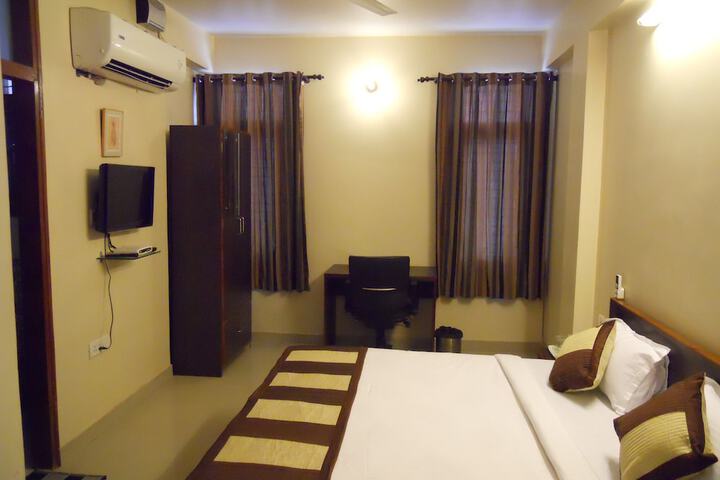 Room 7 of 7
