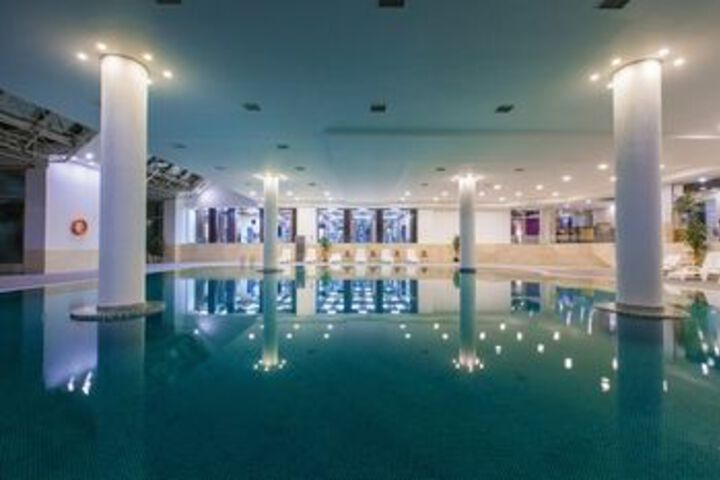 Pool 39 of 51