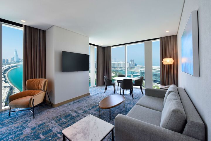 Room 28 of 60