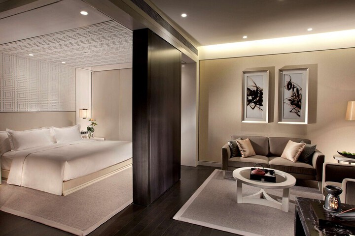 Room 15 of 65