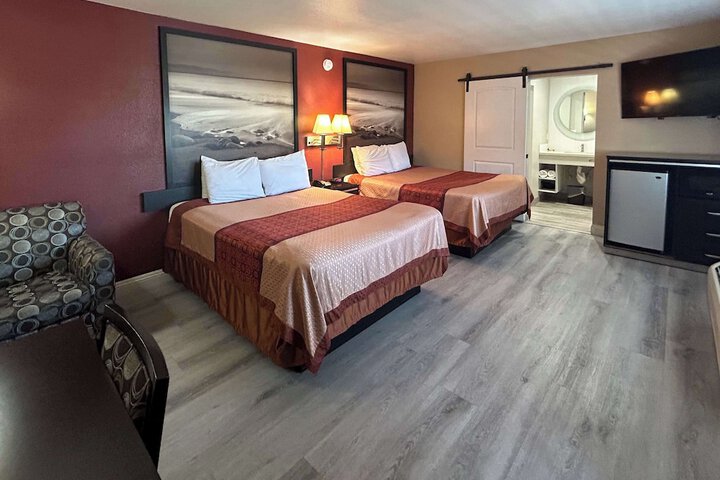 Room 14 of 21