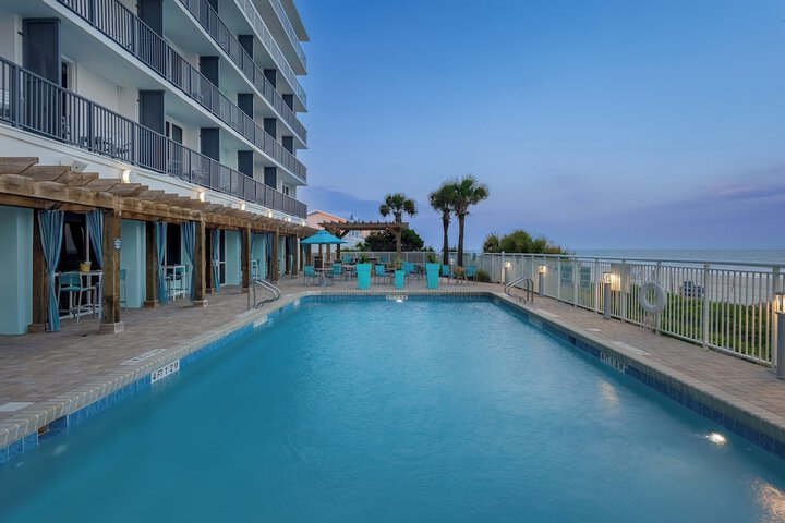 Pool 45 of 100