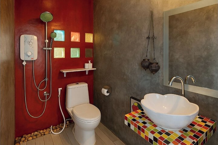 Room 41 of 76