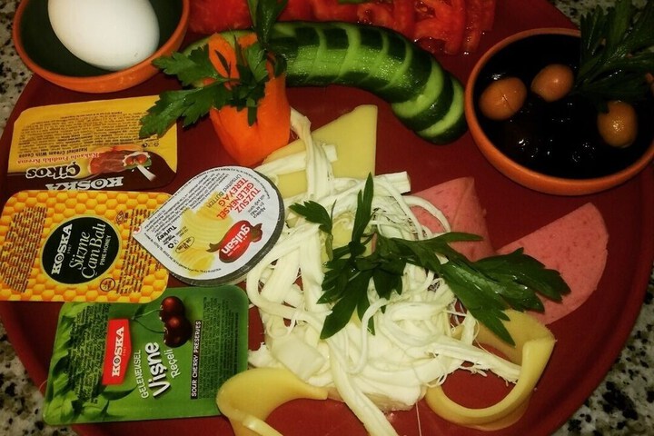 Dining 43 of 48