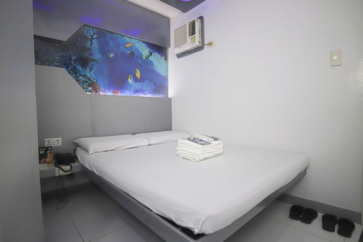 Room 12 of 53