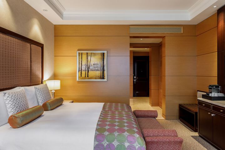 Room 17 of 130