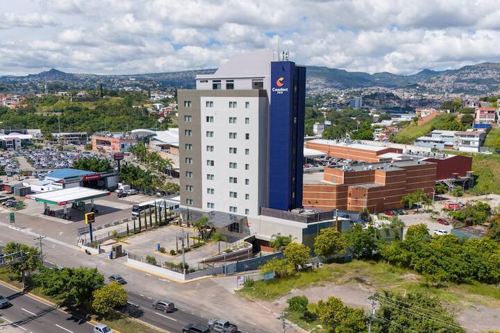 Exterior of Comfort Inn Tegucigalpa