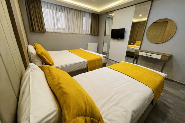 Room 19 of 34