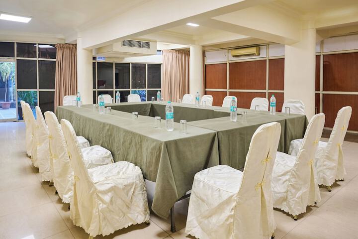 Ballroom/Hall 43 of 52